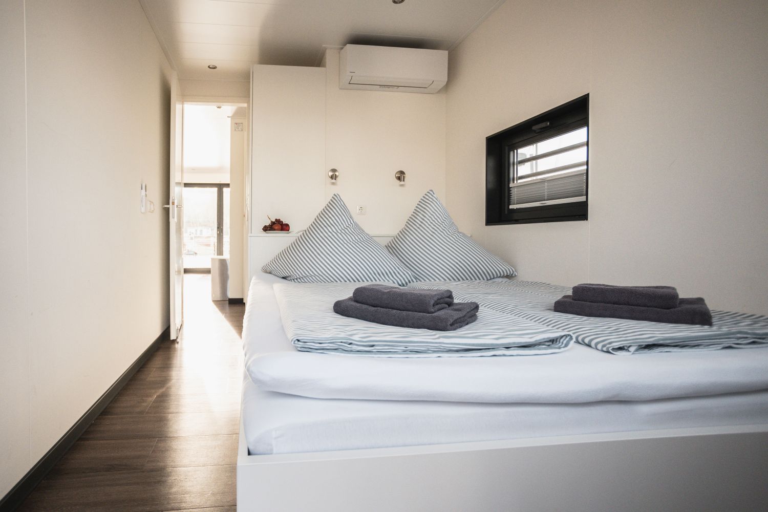 floating-house-peenemuende-schlafzimmer-paradise-urlaub-de